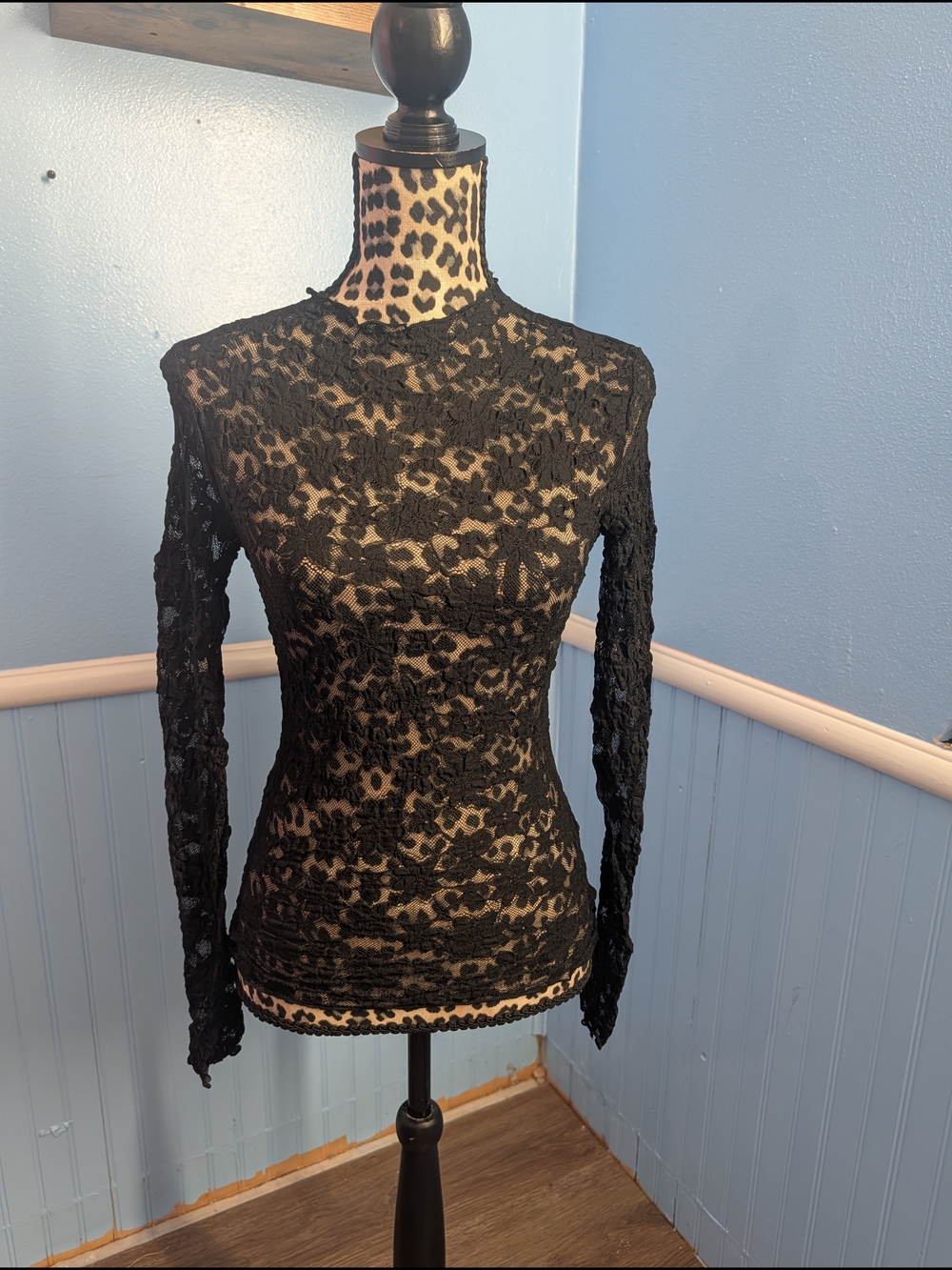 easel Black Sheer Floral Lace Long Sleeve Top